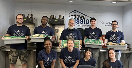 Ottawa Gives Back mission - Volunteer Day at BLG